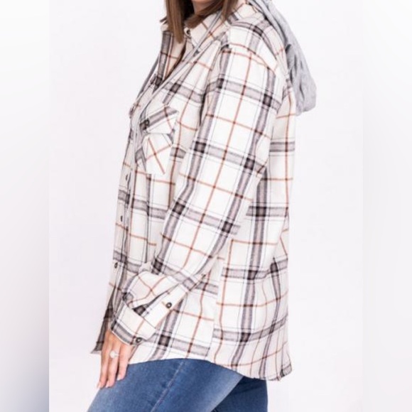 SIMPLE TRENDS WHITE PLAID FLANNEL BLOUSE - Picture 1 of 8